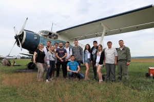 Студенты «ХАИ» получили в подарок от Харьковского аэроклуба полет на Ан-2