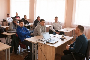 Слухачі школи пілотів Харківського аероклубу пройшли теоретичний курс за Програмою підготовки приватних пілотів