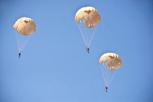 Набираются группы на обучение самостоятельным парашютным прыжкам