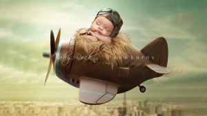 Колектив Харківського аероклубу вітає Віктора Туголукова з народженням сина
